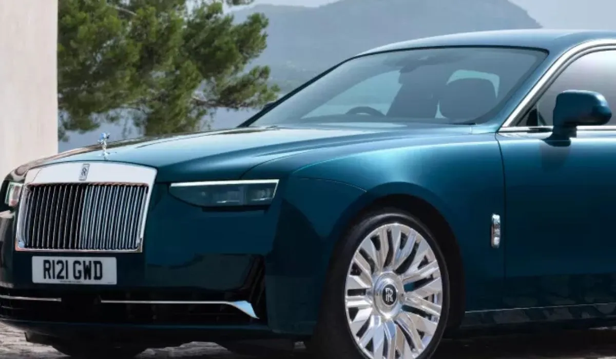 Top 10 Luxury Cars in usa